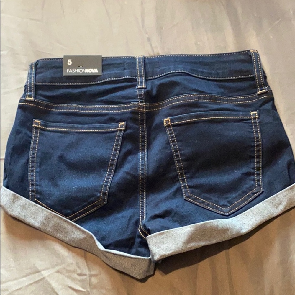 Shorts - Picture 2 of 2